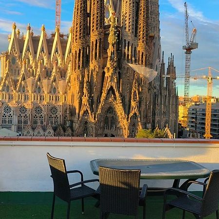 Absolute Sagrada Familia Apartment Barcelona Luaran gambar