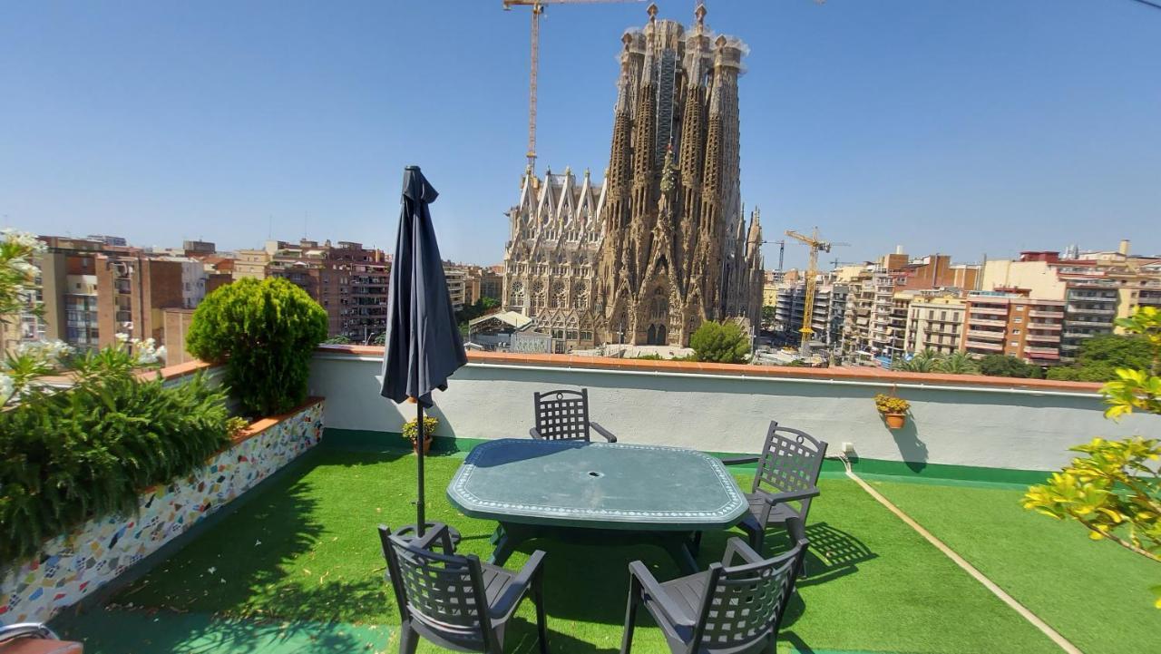 Absolute Sagrada Familia Apartment Barcelona Luaran gambar