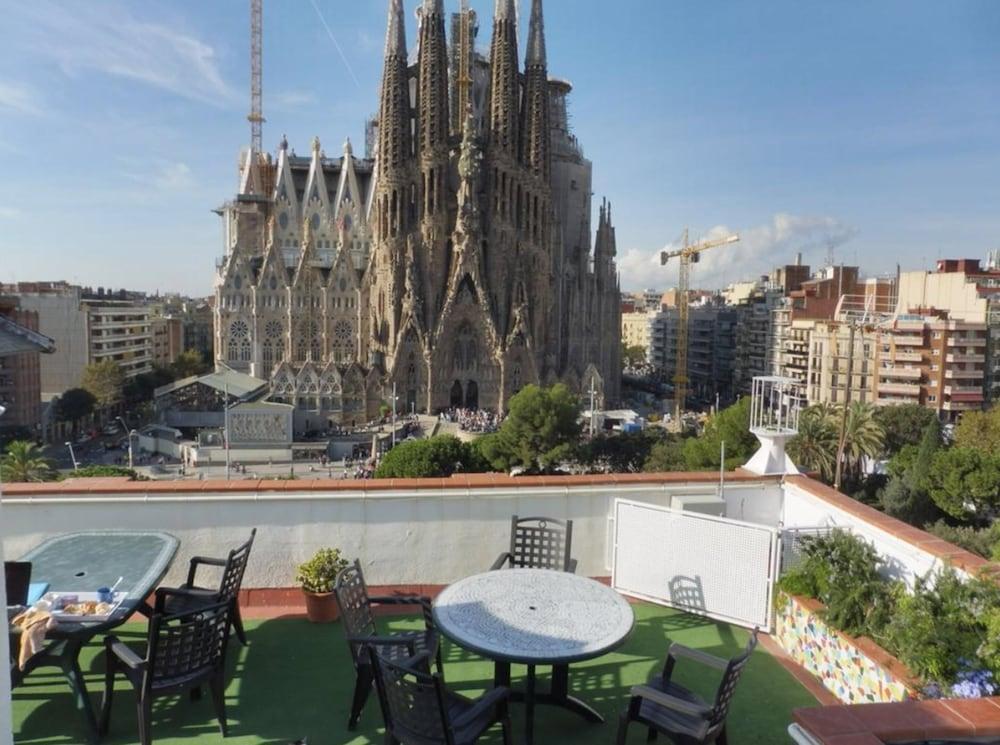 Absolute Sagrada Familia Apartment Barcelona Luaran gambar