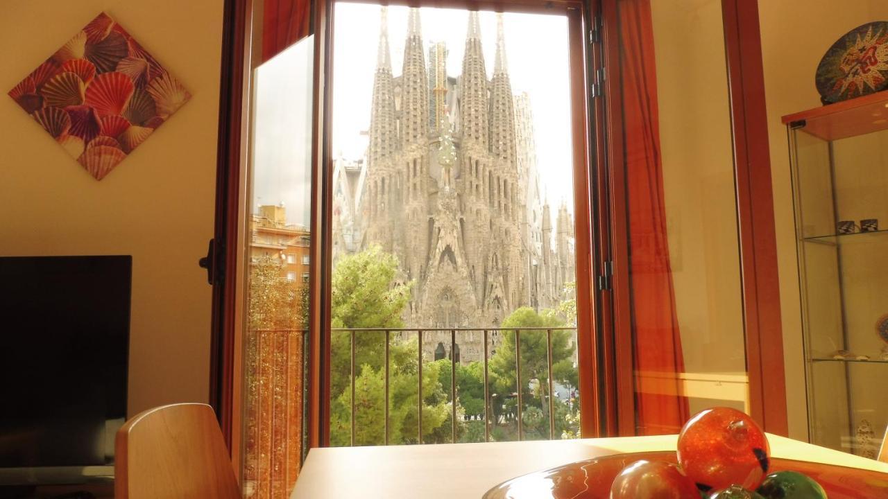 Absolute Sagrada Familia Apartment Barcelona Luaran gambar